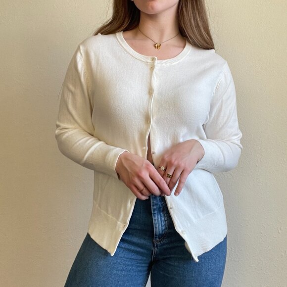 Cardigan - Picture 2 of 4